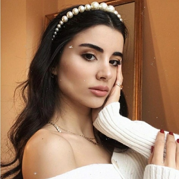 Handband - Picture 3 of 3